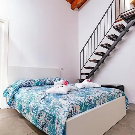 Alojamento de Acomodação e Pequeno-almoço Residenza Anna Calabria 4*