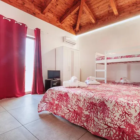 Alojamento de Acomodação e Pequeno-almoço Residenza Anna Calabria 4*