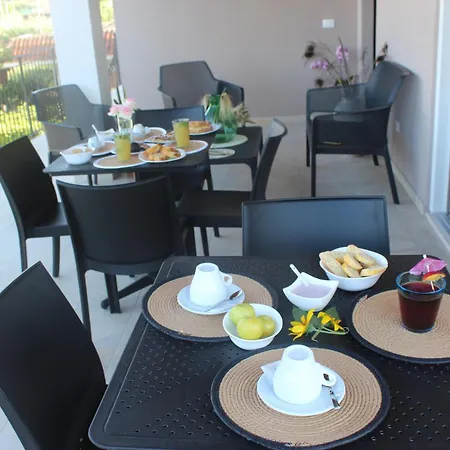 Residenza Anna Calabria Frühstückspension 4*