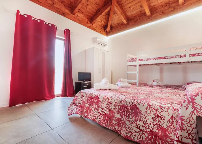 Alojamento de Acomodação e Pequeno-almoço Residenza Anna Calabria 4*